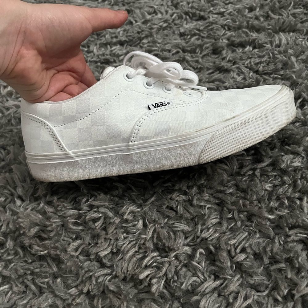Vans - Picture 6 of 6